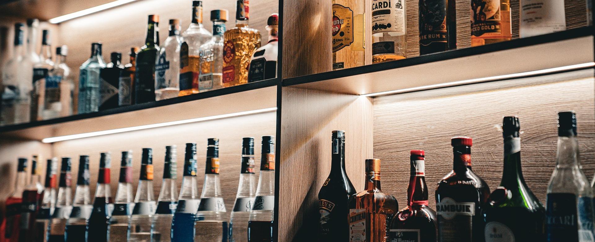 Premium-Spirituosenladen 10 Premium-Spirituosenladen -Premium-Spirituosenladen wine 8346641 1920